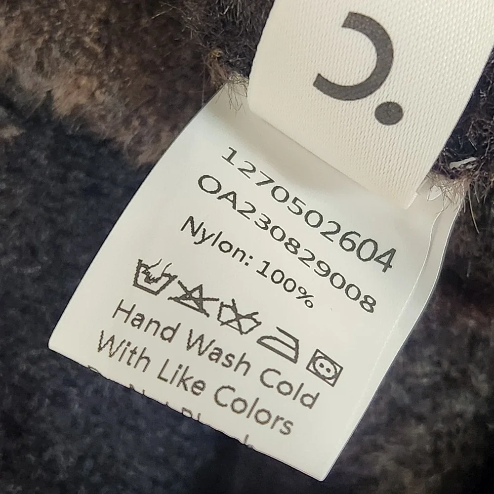 NWT Commense Off The Shoulder Sweater Size L Ombre Fuzzy Knit Neutral Women's